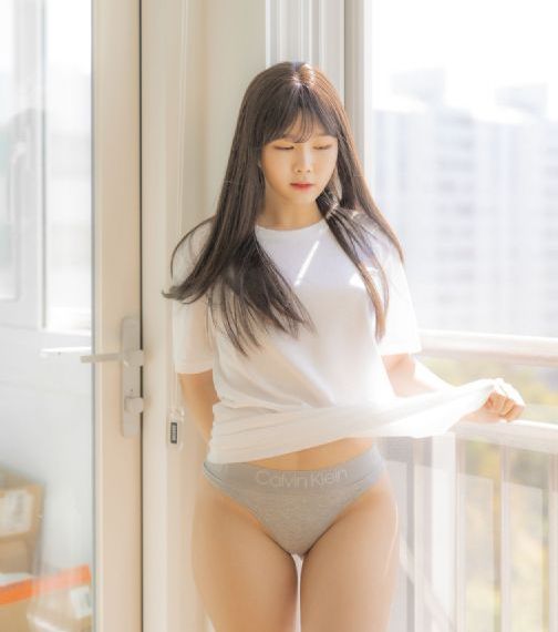 欧美少女黄色裙子_BD国语免费观看超清